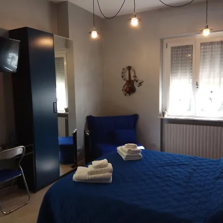 住宿加早餐酒店 Sanrock 库尼奥